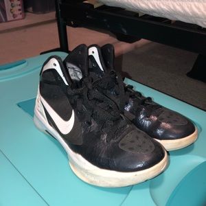 Hyper dunk women’s size 8